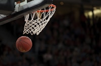 NBA篮球 凯尔特人雄鹿 实时篮球赛果